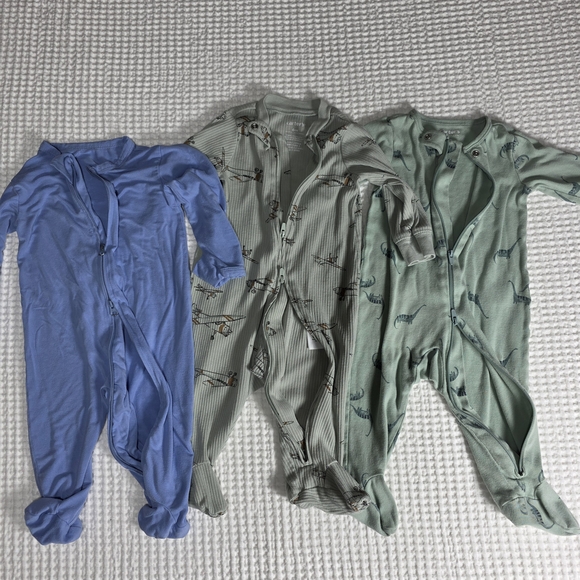 Assorted Baby Footie Sleepers (Lot Of 5) - Picture 2 of 5